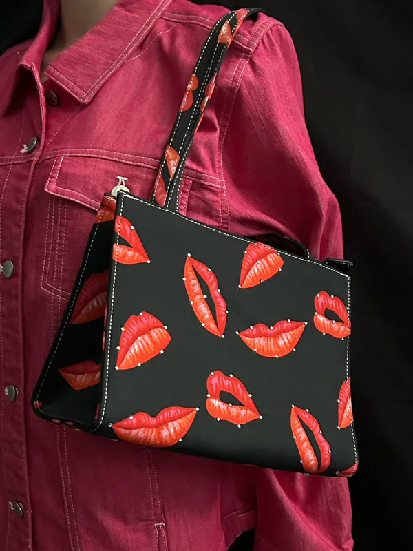 Black Molded Tote Shoulder Hand Bag with Red Lip & Rhinestone Print - Image 3