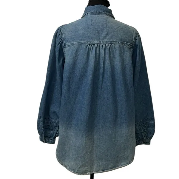 American Eagle Outfitters Denim Puff Sleeve Button Down Blue Top(Size Medium) - Image 2