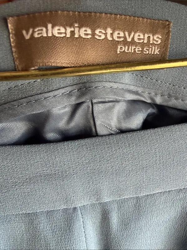 Valerie Stevens 100% Silk Pants Blue Wide Leg High Rise Pleated Vintage petite 6 - Image 2
