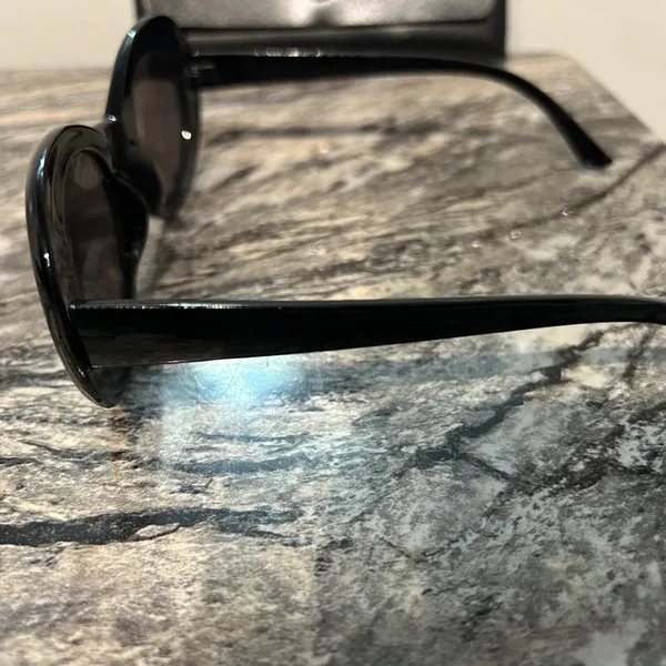Black Sunglasses mirror Lens with Case - Image 5