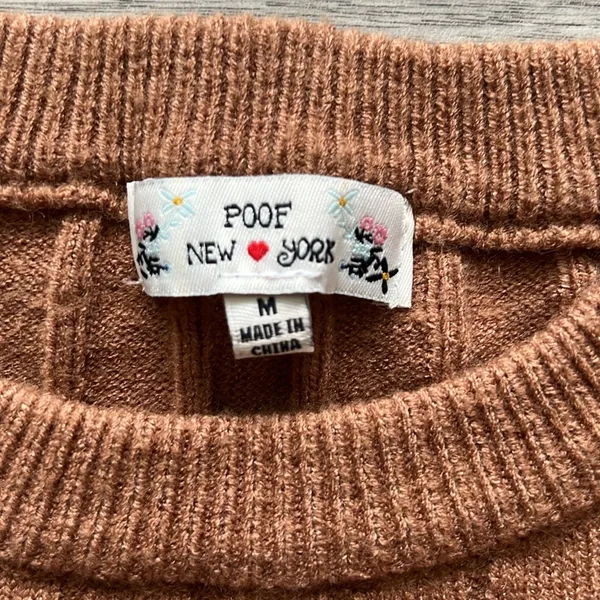 Poof New York Sweater Size Medium - Image 2