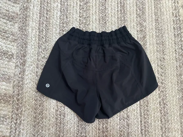 lululemon athletica Black Women's Athletic Shorts with Elastic Waistband - Image 3