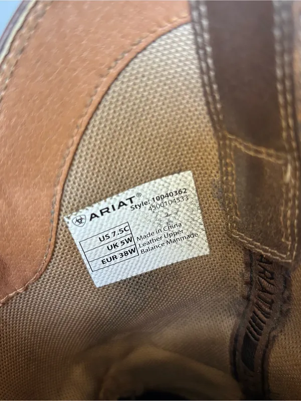 Ariat Women’s 7.5C Two-Tone Western Cowboy Boots with Ariat Logo, Square Toe - Image 10