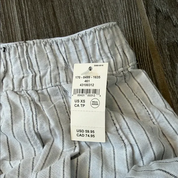 NEW Aerie offline varsity pin striped pleated skort with buttons bike shorts XS - Image 4