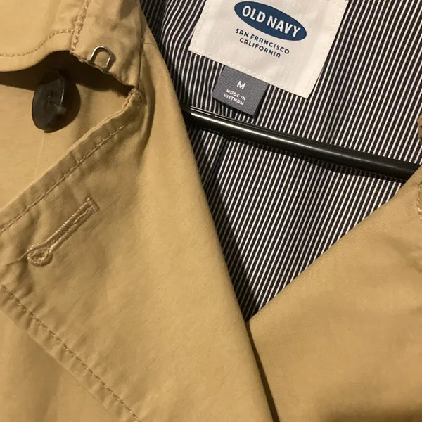 Old Navy Women’s Size Medium Tan Color Trench Coat - Image 3