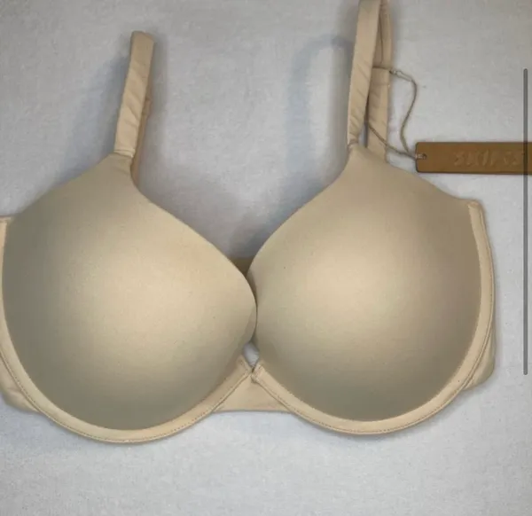 SKIMS Fits Everybody Push Up Bra NWT 32DD - Image 2