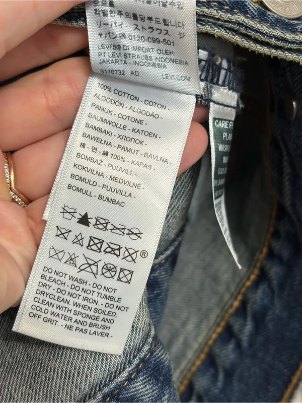 NEW Levi’s Shrunken '90s Bling Solargenic Cropped Trucker Jacket - Size XL - Image 10