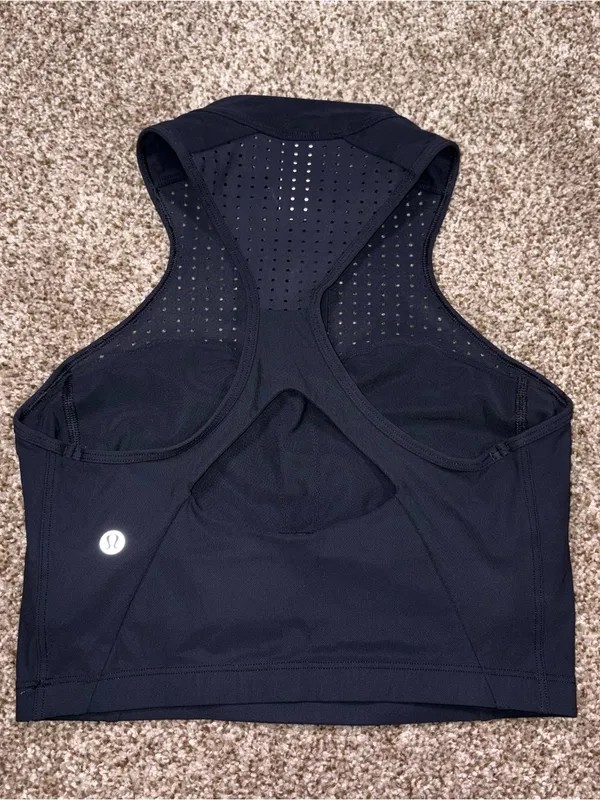 Lululemon Unleash Strength Bra Size 6 - Image 3