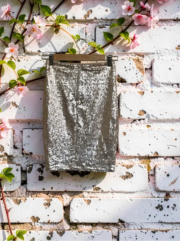Lulus Champagne Sequin Pencil Skirt Size XS - Image 13