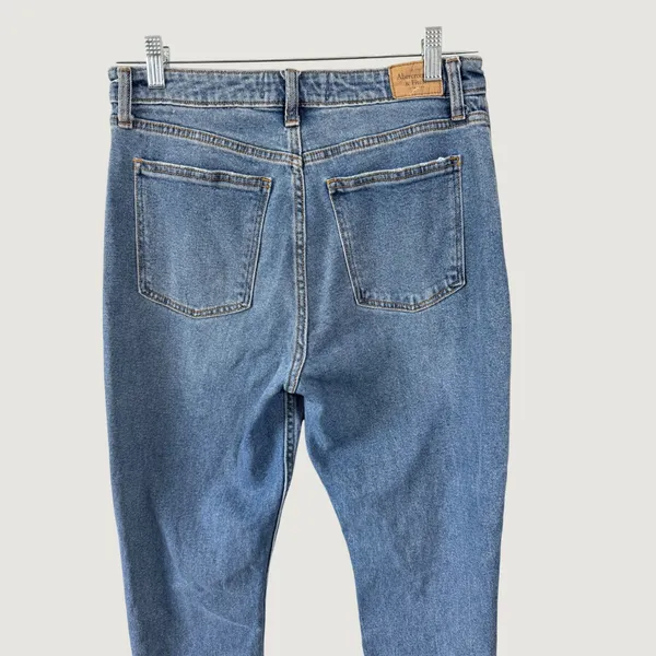 Abercrombie & Fitch Curve Love Mom Jeans 29 8R Medium Wash Distressed Button Fly - Image 6