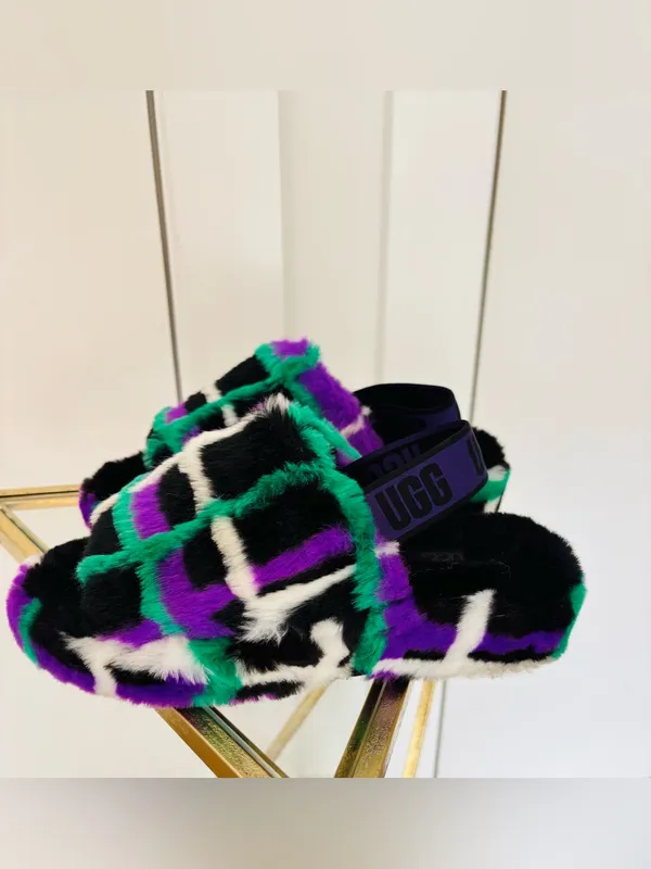 Ugg Fluff Yeah Punk Plaid Slide slippers size 8 women's - Image 2