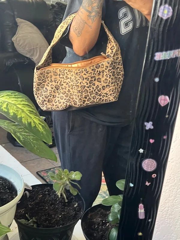 Leopard Print Shoulder Bag - Image 9