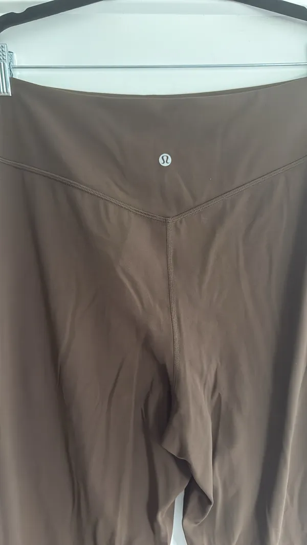 Lululemon Size 12 Align HR 26” Legging Joggers Short - Image 5
