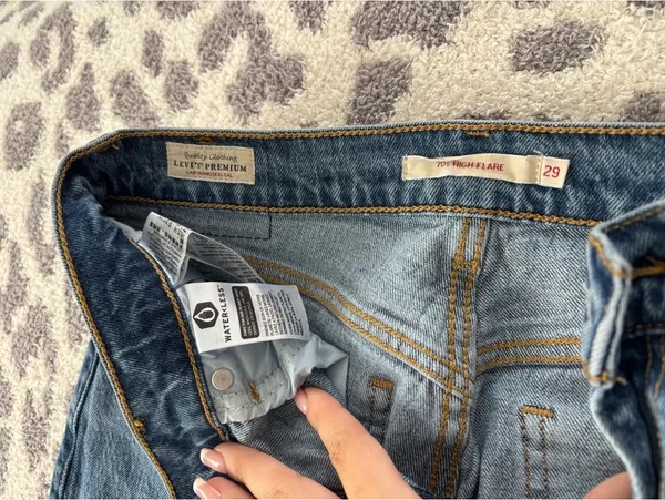 Levi’s Jeans - Image 4