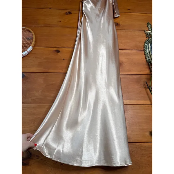NWT Lulus Lavish Looks Gold Satin One-Shoulder Tie-Strap Maxi Dress Banquet Sz M - Image 4