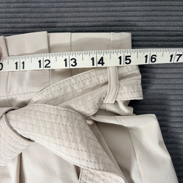 Athleta Skyline Short II Women 8 Abalone Beige Paperbag Waist - Image 9