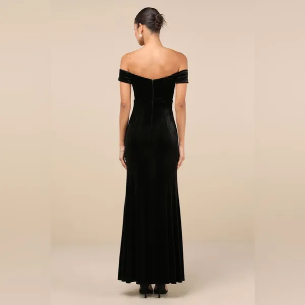 LULU’S Captivating Silhouette Black Velvet Off-the-Shoulder Maxi Dress - Image 5