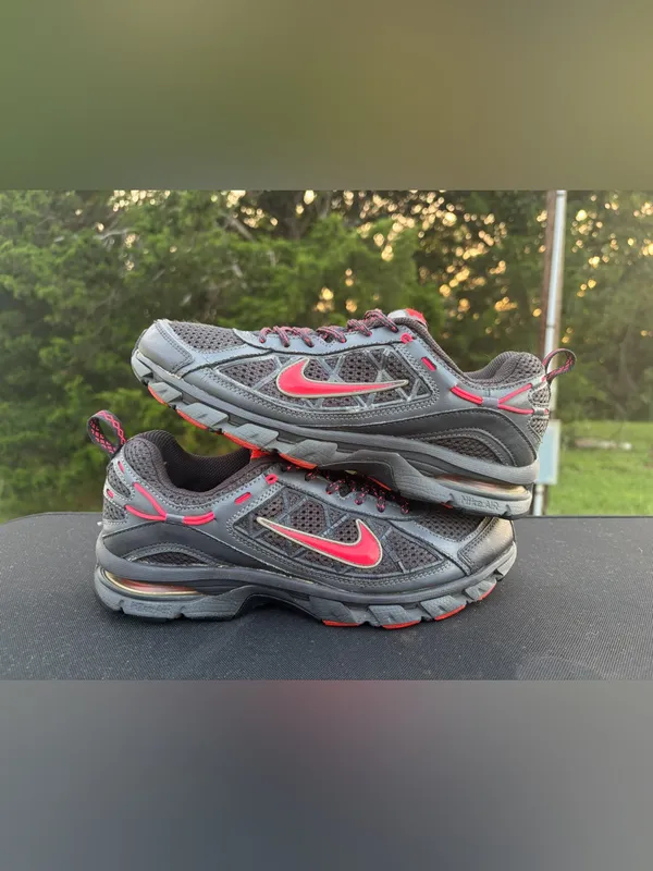 NIKE Trail Ridge Sz 8 Pink Gray Black SNEAKERS SHOES 9.5 hiking travel, athletic - Image 2