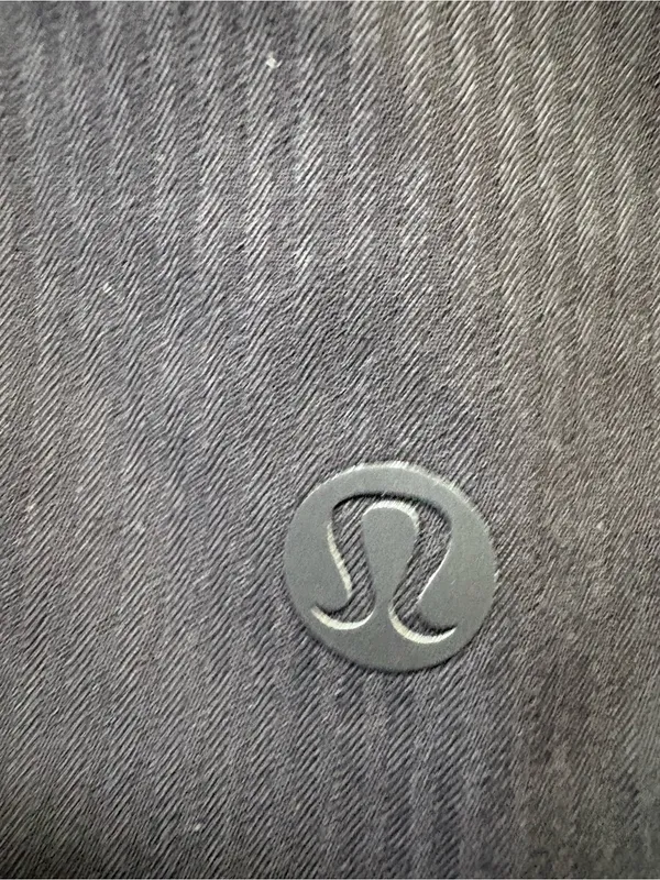 Lululemon Dance Studio Jogger Pants Size 6 Black Ruched 28” Inseam - Image 2