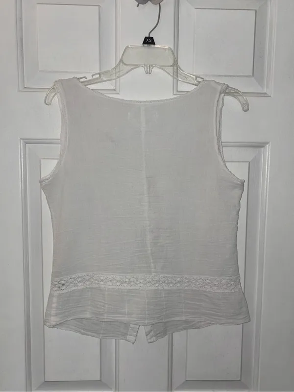 Rosso Ibiza White Sleeveless Button Front Cotton Gauze Top - Image 3