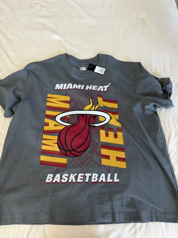 NBA Miami heat graphic tee - Image 2