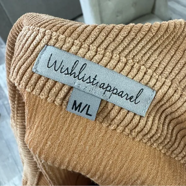 Wishlist‎ corduroy button up size M/L - Image 4