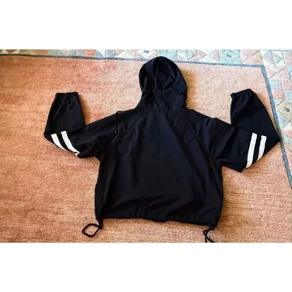 Forever 21 Black Cropped Hooded Windbreaker Jacket Size M - Image 8