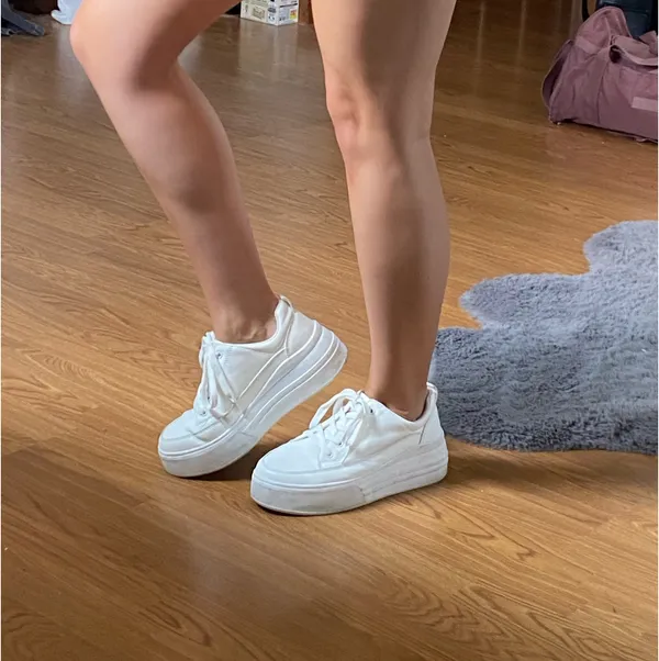 Pink Lily Platform Sneakers - Image 3