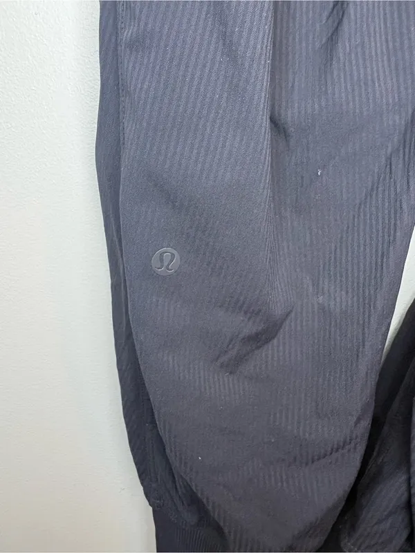 Lululemon Dance Studio Jogger Pants Size 6 Black Ruched 28” Inseam - Image 9