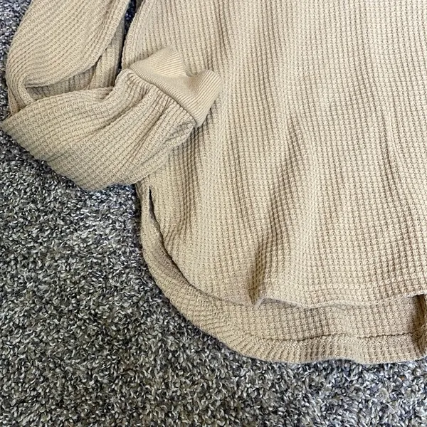 Madewell waffle knit tan sweater curved hem large - Image 2