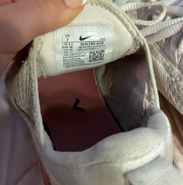 Nike Air Max 270 - Image 5