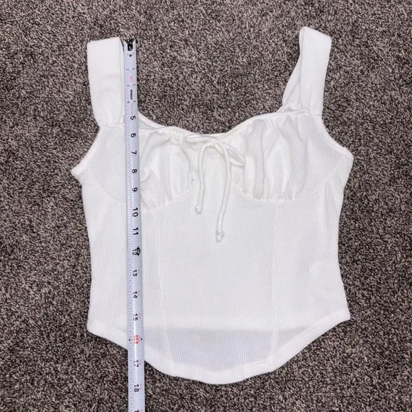 Lush Clothing white ribbed crop top with tie front detail, size S - Image 4
