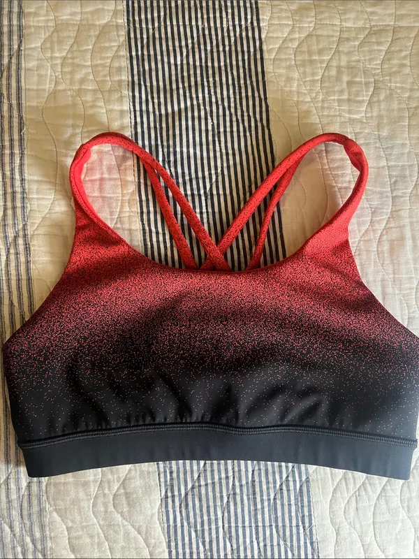 Lululemon Energy bra Sz 8 - Image 2