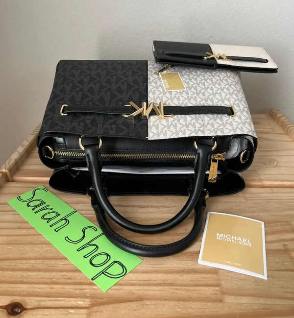 Michael Kors Set - Image 5