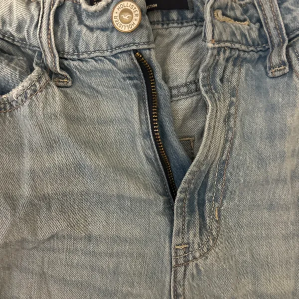 Hollister Medium Wash Baggy Ultra High-Rise Jeans - Image 5