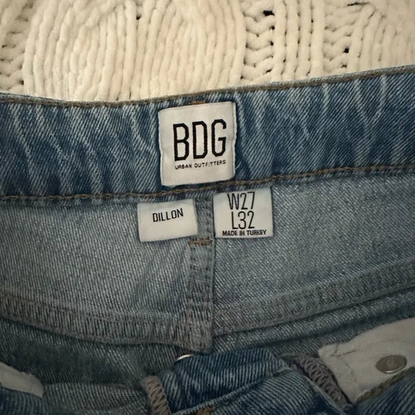 BDG Women's Straight Jeans in Light Blue - Image 3