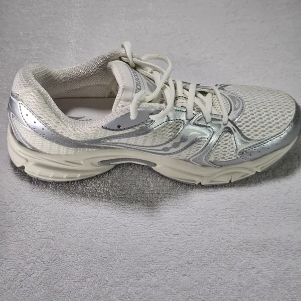 Saucony Ride Millennium Silver Cream Metallic Sneakers Women’s 10 NWOT - Image 7
