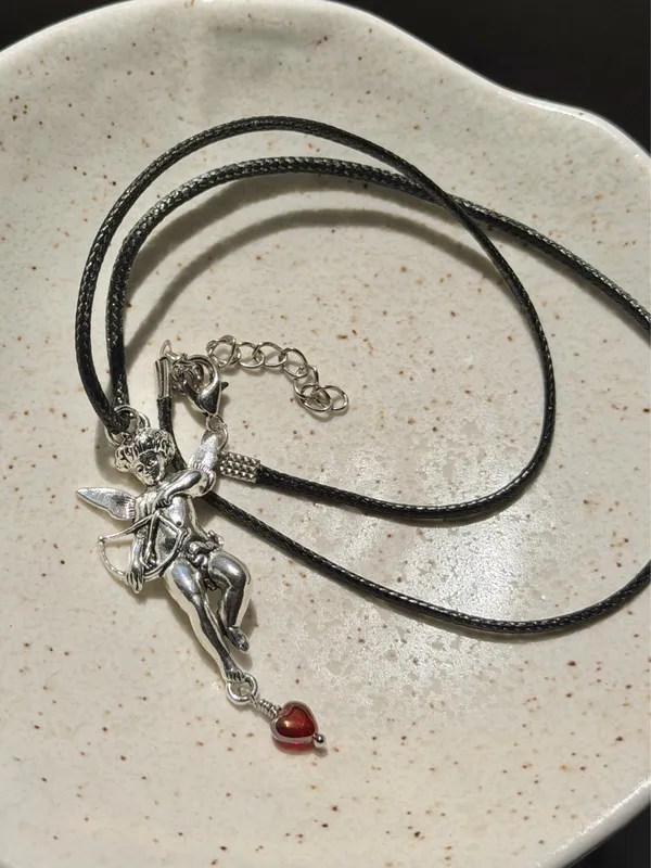 Handmade vintage antique style fairy angel cherub & red glass heart necklace❤️ - Image 3