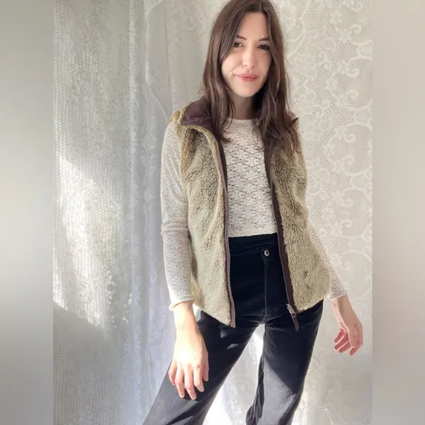Gap Women's Brown Gilet - Image 6