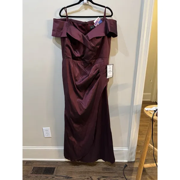 Xscape Andie Off the Shoulder‎ Ruffle Taffeta Gown Size 20W Wine - Image 4