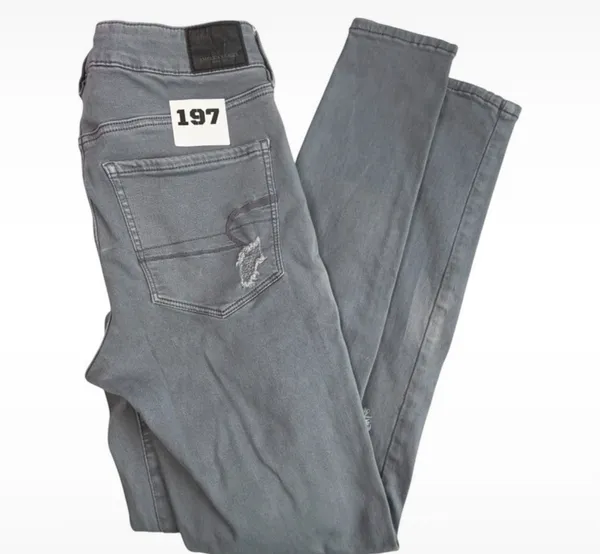 American Eagle Grey Distressed Skinny Jeans Super Stretch X Size 6 Regular - Image 5