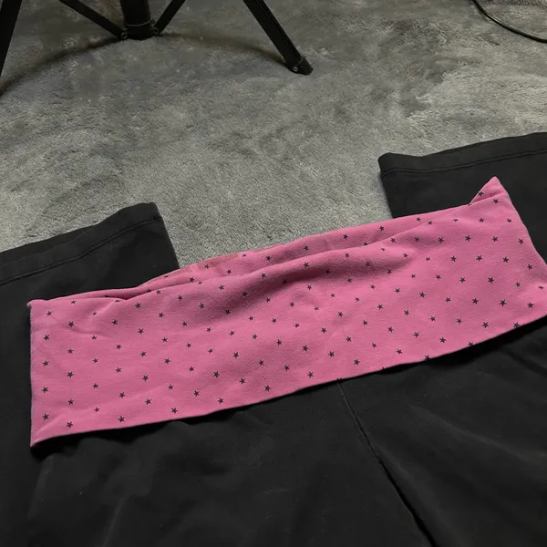 Victoria’s secret yoga pants - Image 2