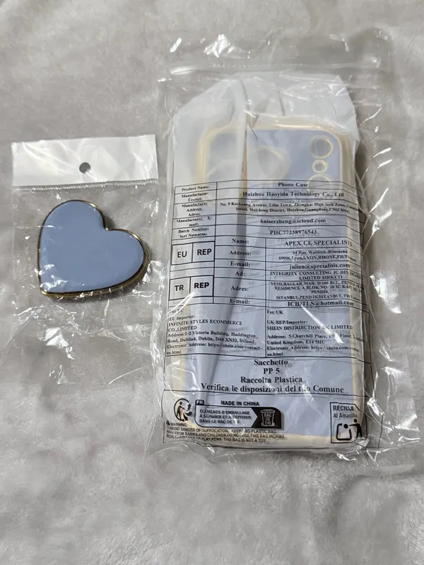 Light Blue Gold Heart Glossy Kickstand Back Case for Apple Smartphone Iphone 17 Pro - Image 6