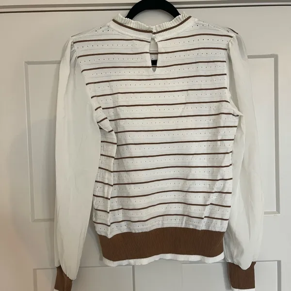 Striped White and Brown Sweater Size M - Image 2