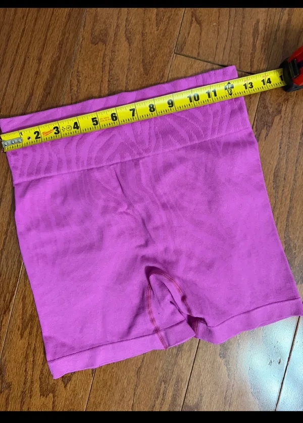 sicoozoe pink/ purple High Waist Tummy Control Yoga Shorts- size Medium - Image 4