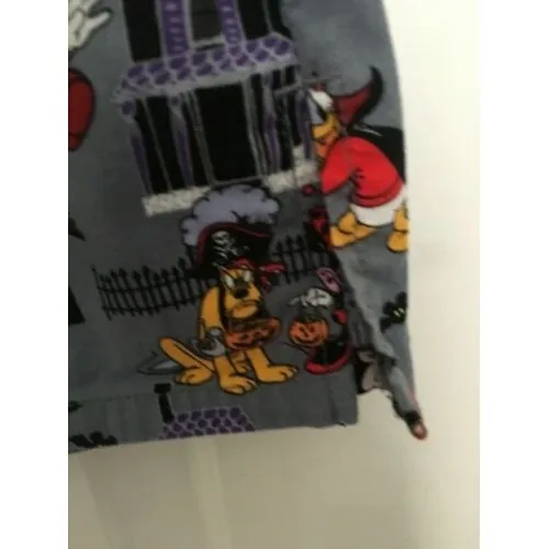 Disney Women's Graphic Scrub Uniform Top Nurse Medical Halloween Size Small - Image 6