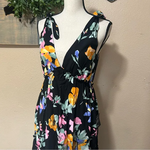 Lulus Beloved Bae Black Floral Print Tie-Strap Tiered Maxi Dress - Image 4