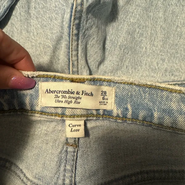 Abercrombie & Fitch Light Blue 90’s Straight Ultra High Rise Jeans - Image 4