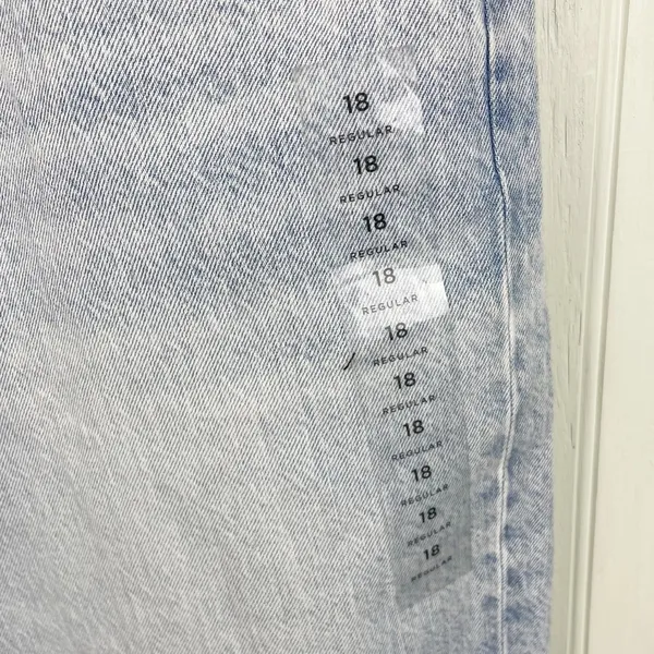NEW American Eagle 90s Straight Jean Light Wash Denim Stretch Women's Size 18 - Image 5