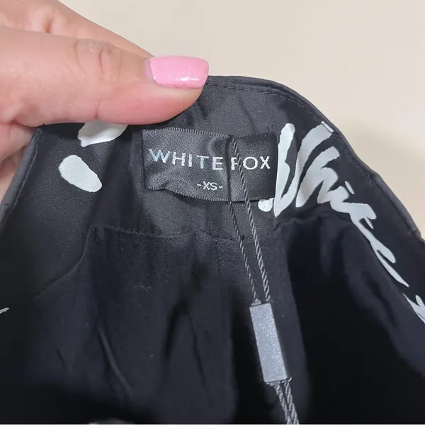 NWT WHITE FOX BOUTIQUE If Only You Knew Pants Black Scribble pants size XS - Image 8